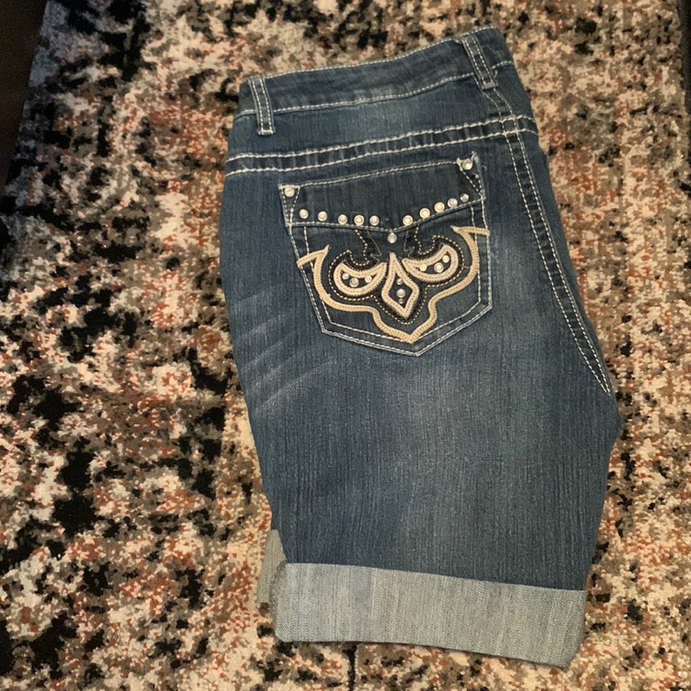 Zanadi women’s shorts